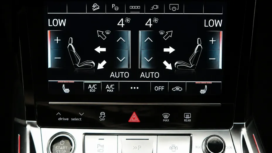 AUDI Q8 -