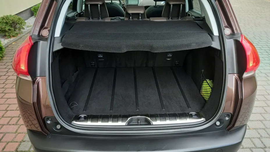 PEUGEOT 2008 -