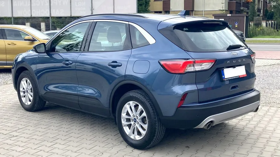 FORD Kuga -