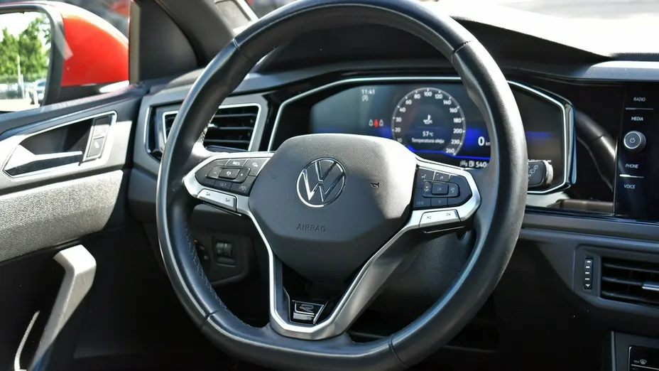 VOLKSWAGEN Taigo -