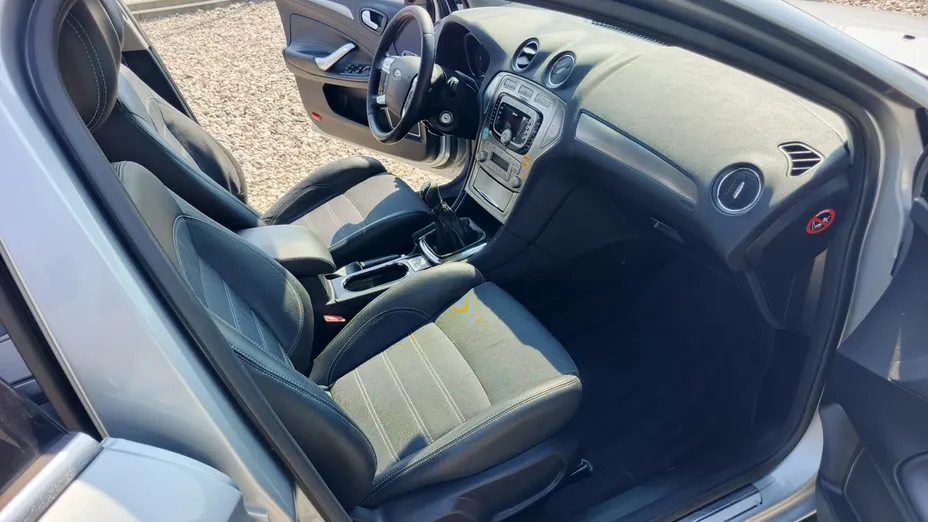 FORD Mondeo -