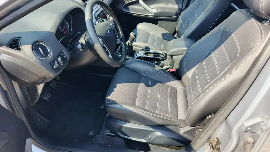 FORD Mondeo -