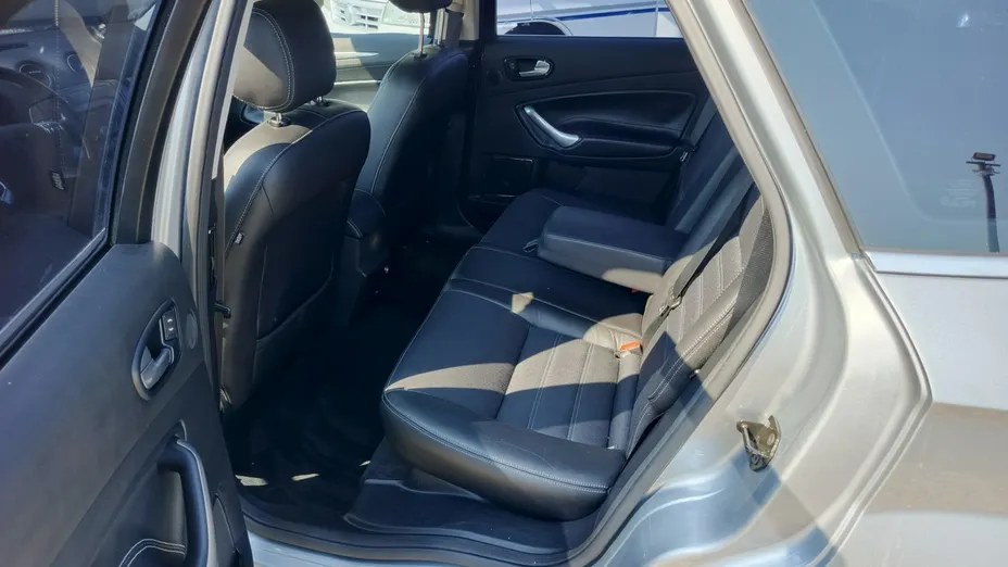 FORD Mondeo -