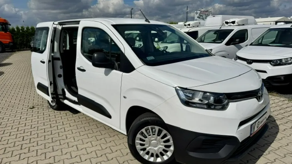 TOYOTA Proace City Verso -