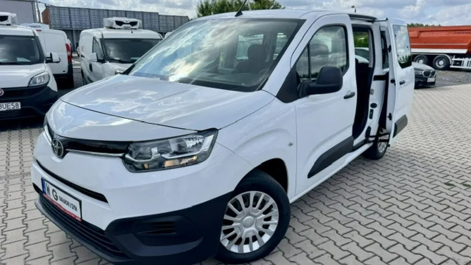 TOYOTA Proace City Verso -