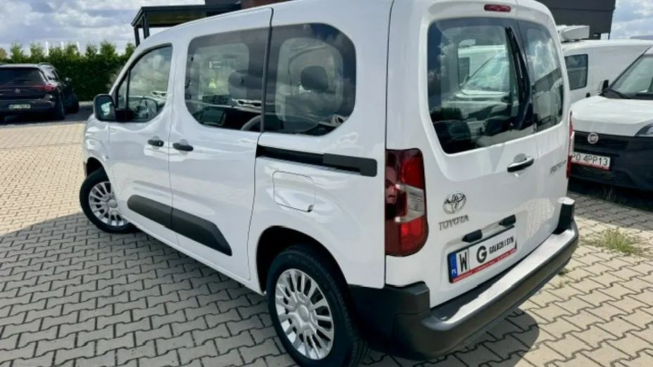 TOYOTA Proace City Verso -