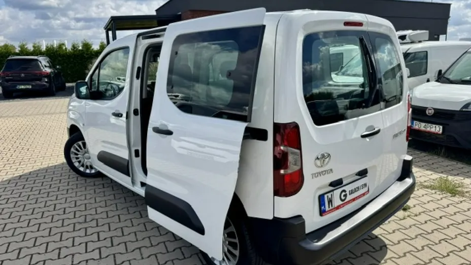 TOYOTA Proace City Verso -