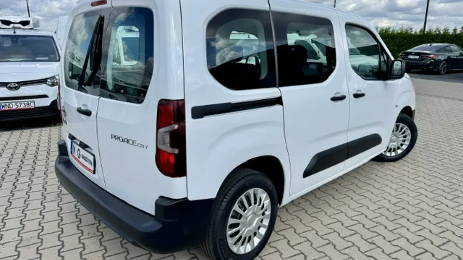 TOYOTA Proace City Verso -