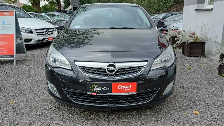 OPEL Astra -