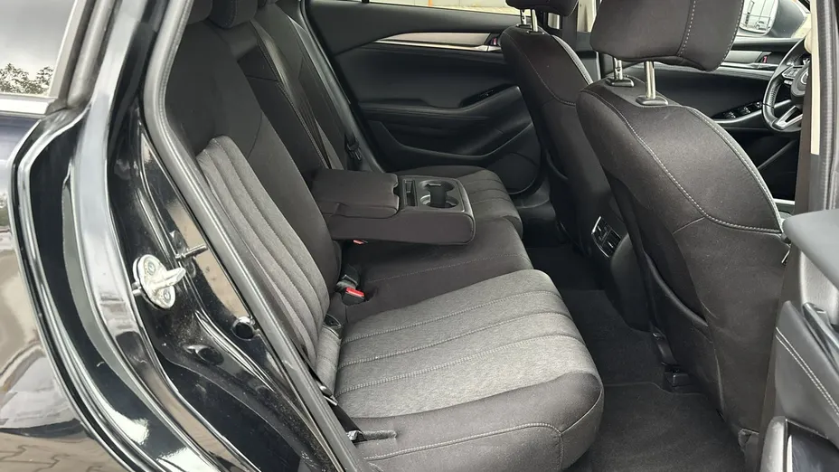 MAZDA 6 -