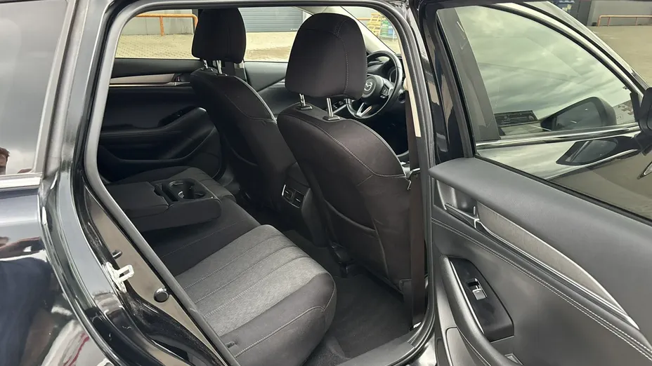 MAZDA 6 -