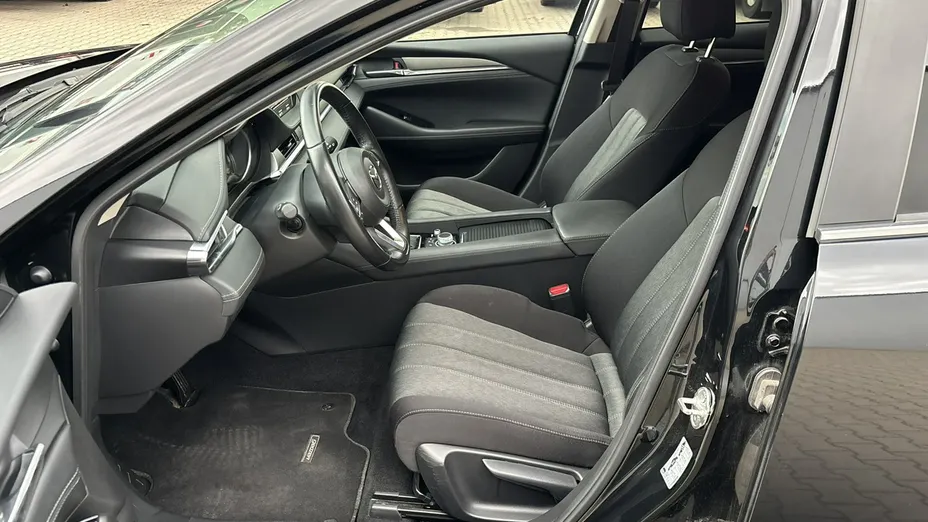 MAZDA 6 -