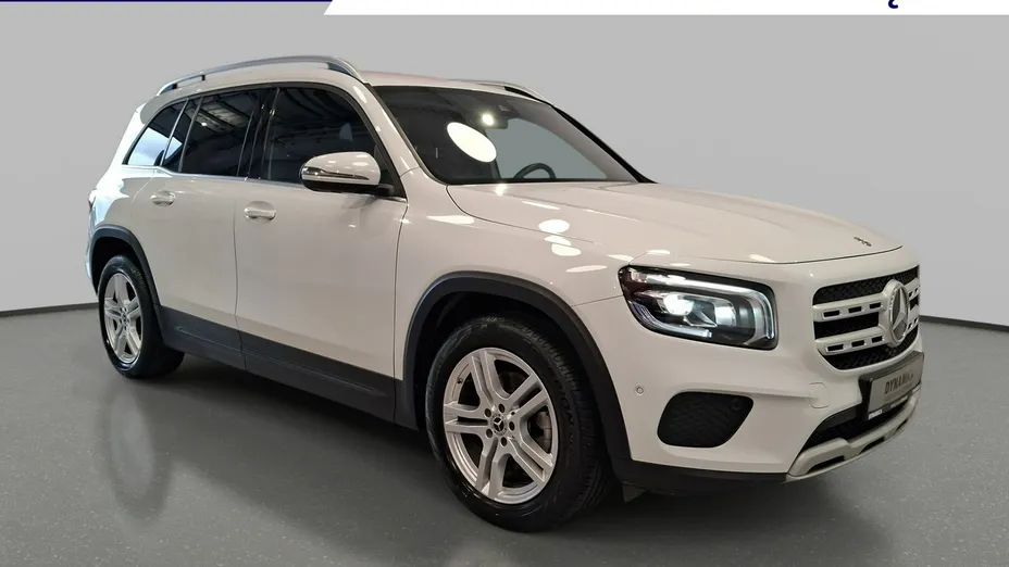 MERCEDES-BENZ GLB -