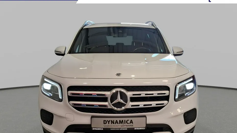MERCEDES-BENZ GLB -