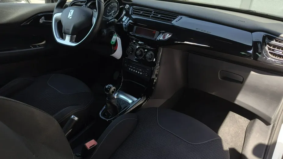 CITROEN DS3 -