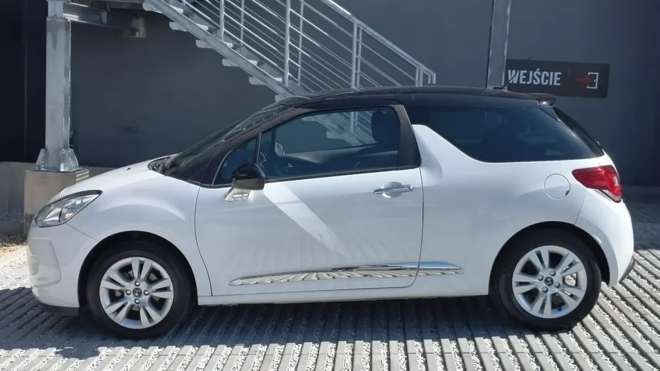 CITROEN DS3 -