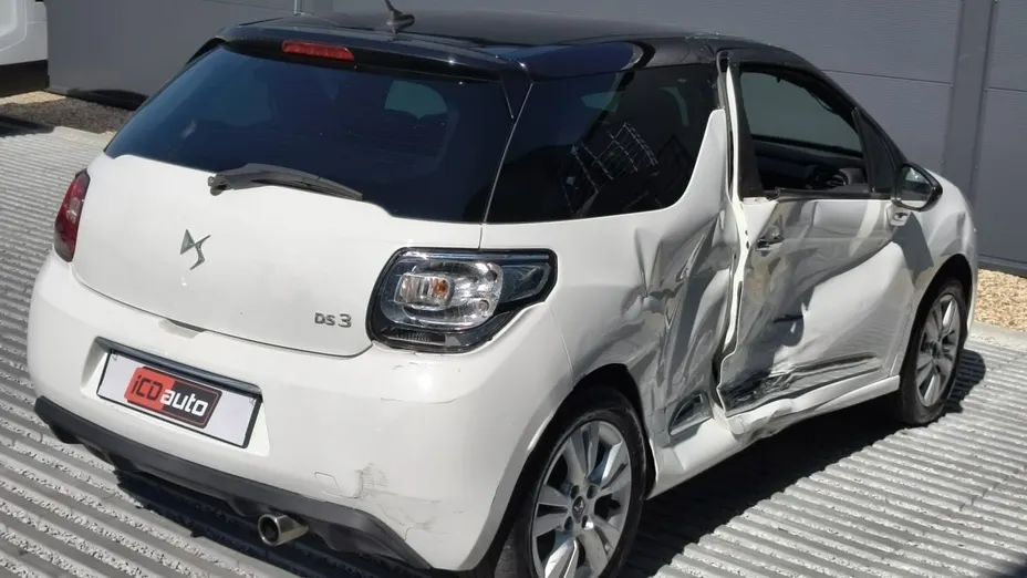 CITROEN DS3 -