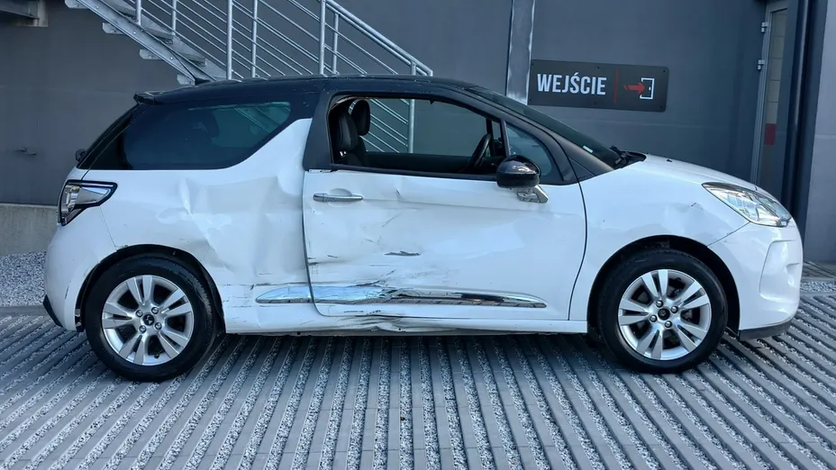 CITROEN DS3 -