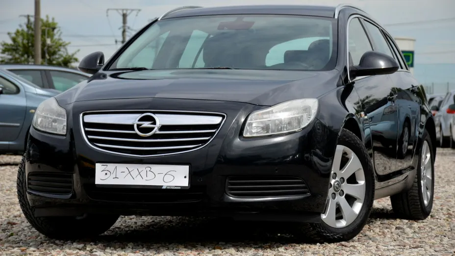 OPEL Insignia -