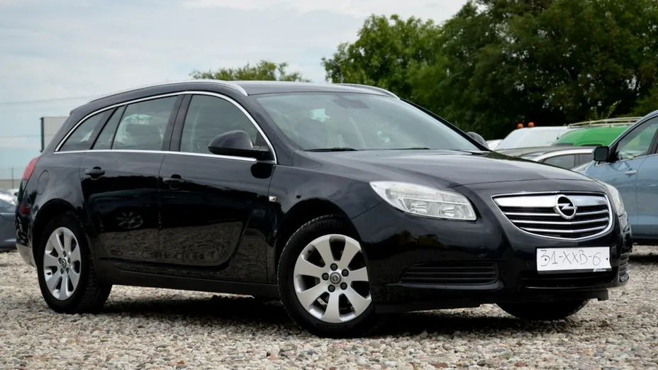OPEL Insignia -