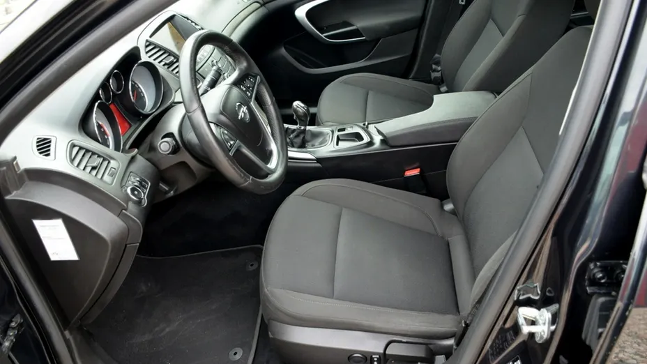 OPEL Insignia -