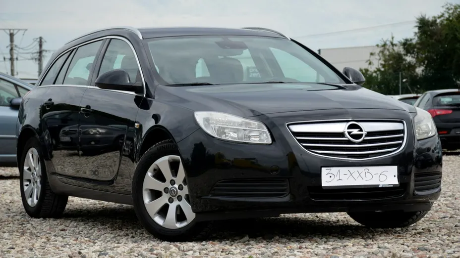 OPEL Insignia -