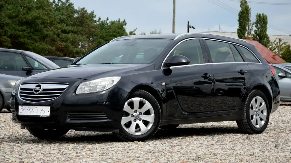 OPEL Insignia -
