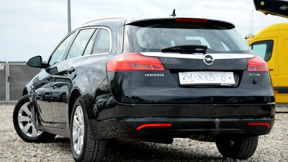 OPEL Insignia -