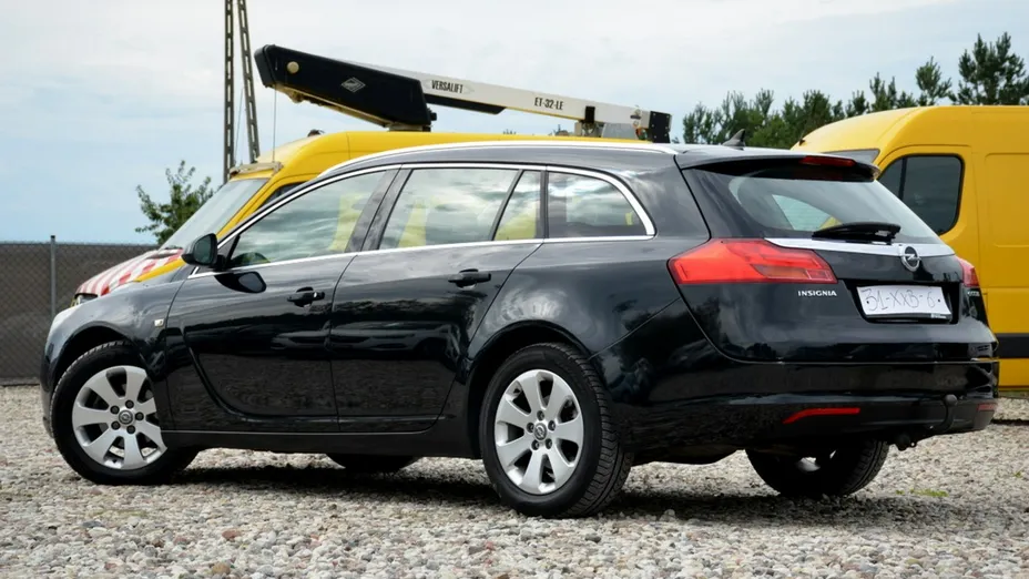 OPEL Insignia -