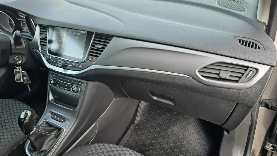OPEL Astra -