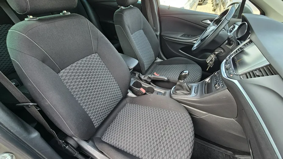 OPEL Astra -