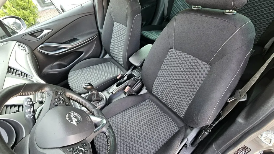 OPEL Astra -