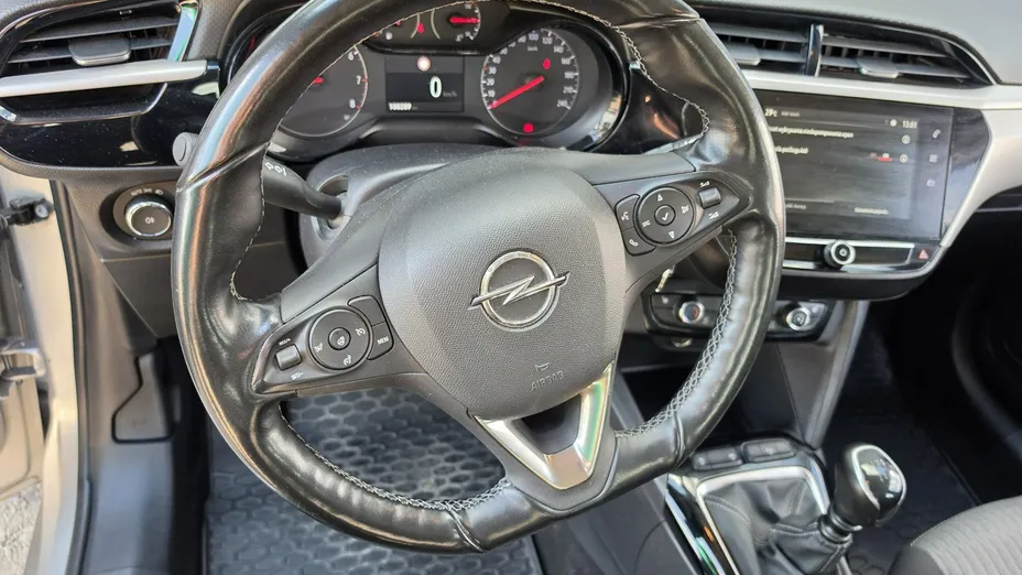 OPEL Corsa -