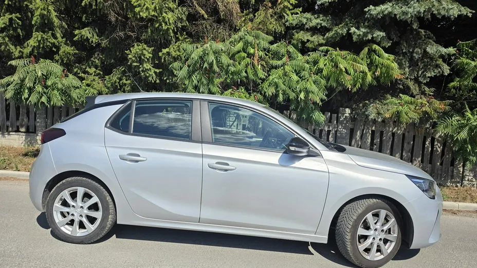 OPEL Corsa -