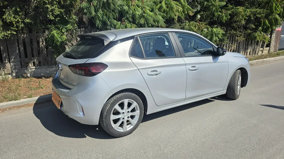 OPEL Corsa -