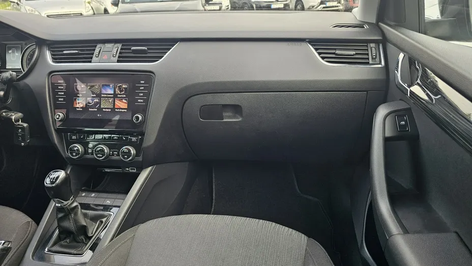 SKODA Octavia -