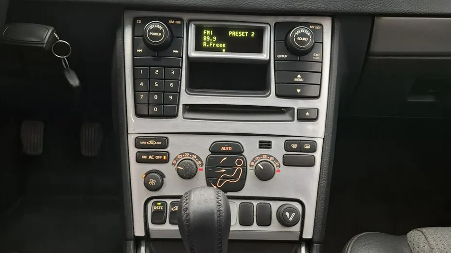 VOLVO XC90 -