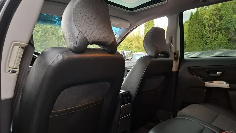 VOLVO XC90 -