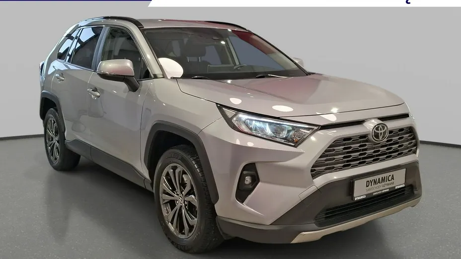 TOYOTA RAV4 -