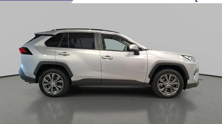 TOYOTA RAV4 -