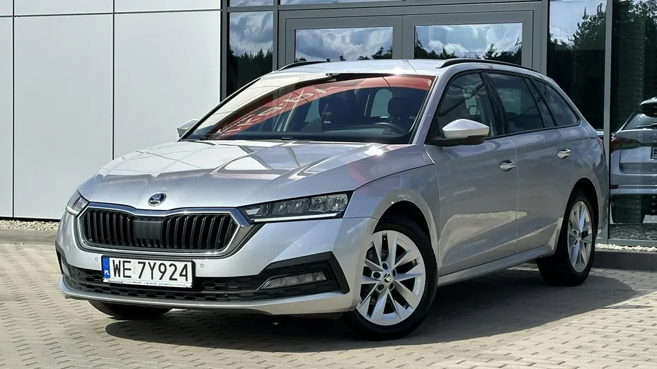 SKODA Octavia -