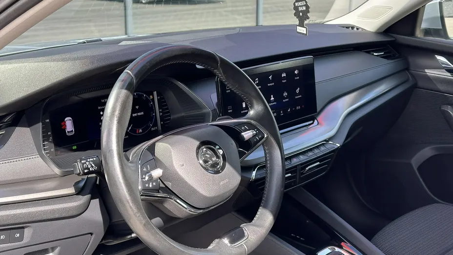 SKODA Octavia -