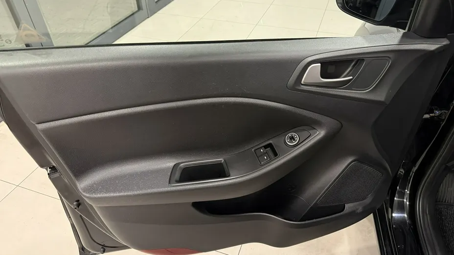 HYUNDAI i20 -