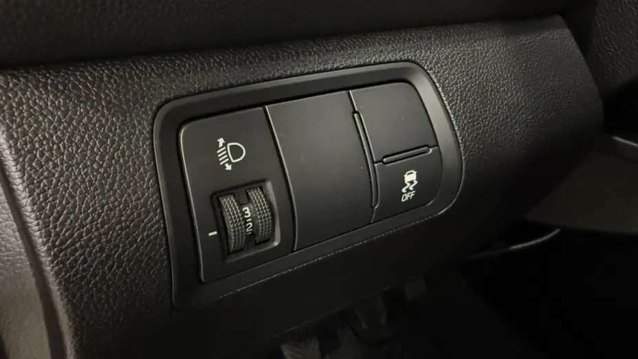 HYUNDAI i20 -