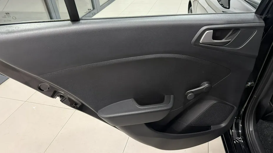 HYUNDAI i20 -