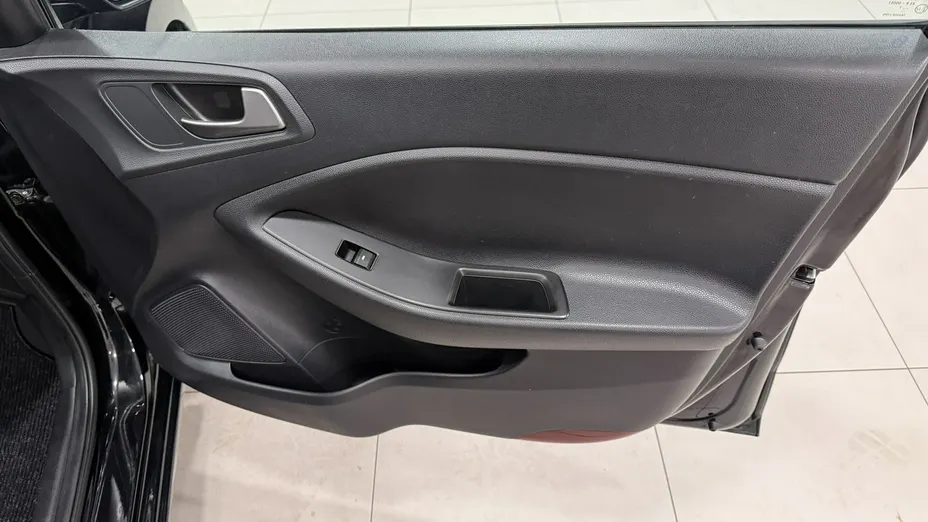 HYUNDAI i20 -