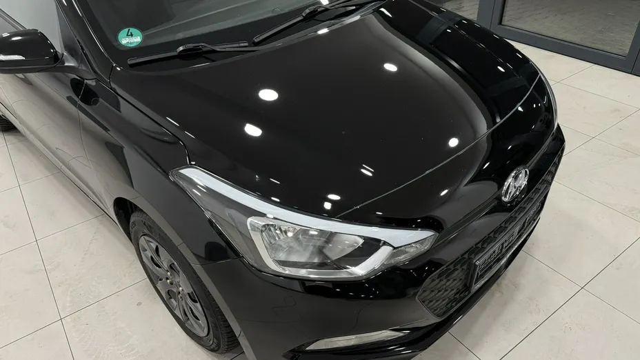 HYUNDAI i20 -