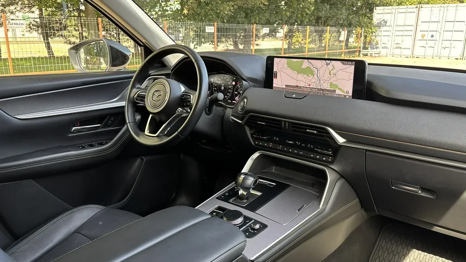 MAZDA CX-60 -