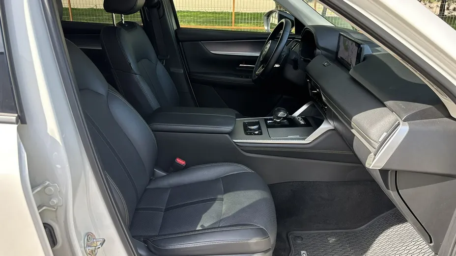 MAZDA CX-60 -