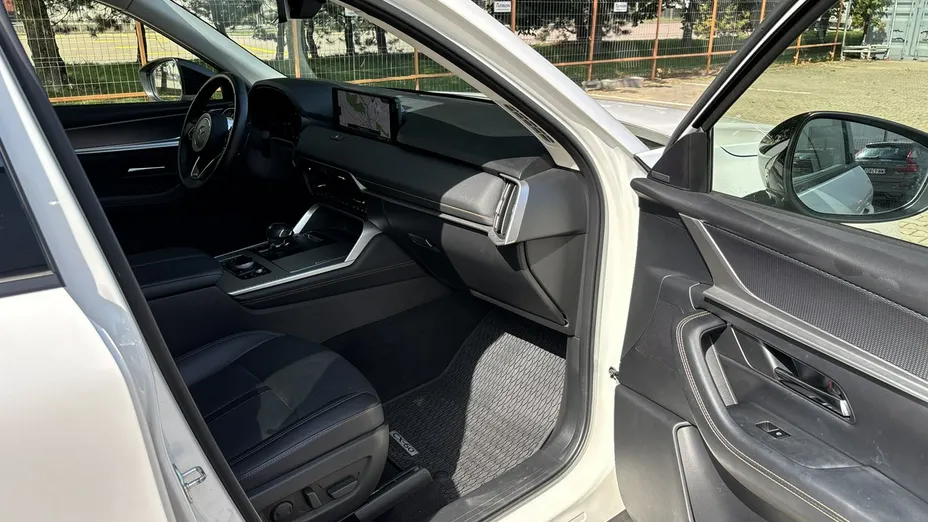 MAZDA CX-60 -